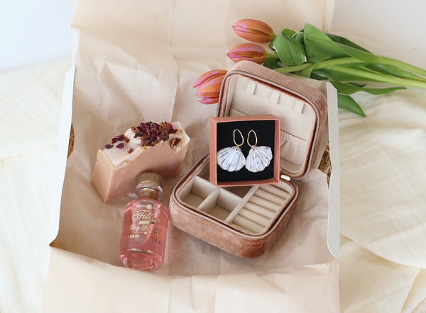 GIFTBOX ROSE ALL THE WAY