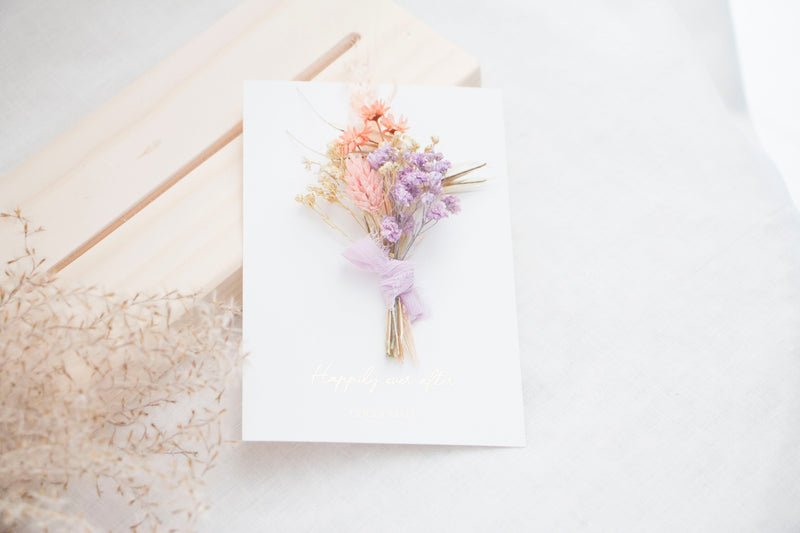 CARD - DRIED FLOWERS - HAPPILY EVER AFTER