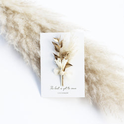 CARD - DRIED FLOWERS - THE BEST IS YET TO COME