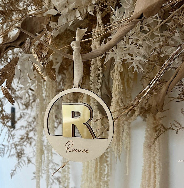 Wooden ornament - LETTER  ACRYL MATT GOLD - name